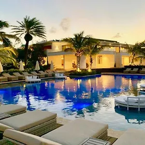 4* Resort Hodges Bay &